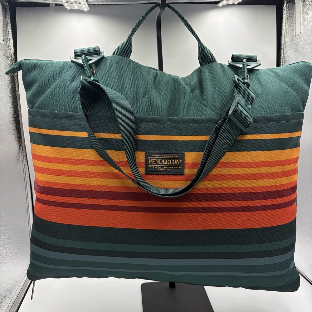Pendleton Packable Outdoor 60"x72" Blanket Green Striped Quilted Picnic Travel